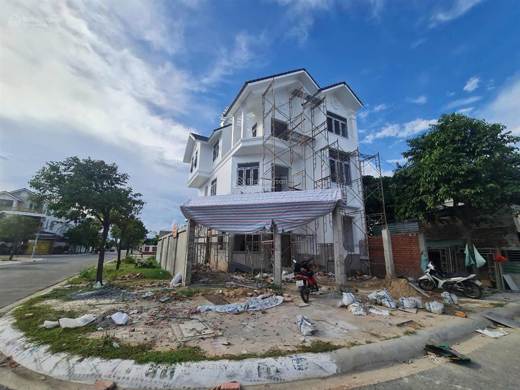 Bán đất biệt thự phước sơn góc 2 mt đường giá 11.3 tỷ dt 162m2 vị trí đẹp , gần sun group