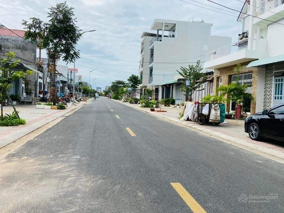 Bán nhà mặt tiền 1 tr 1 lầu đường lê thánh tông phường thắng nhất hướng đông nam giá 10/2 tỷ tl