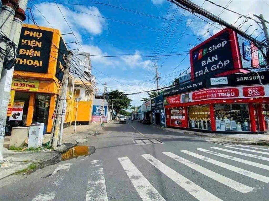 Bán nhà góc 2 mặt tiền đường nơ trang long phường rạch dừa, dt 234m2 giá 14.5 tỷ rộng 8.2m