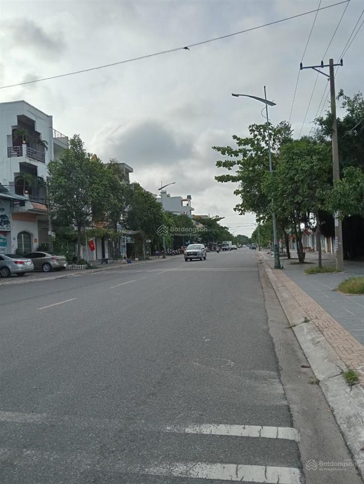 Bán nhà mặt tiền đường lê quang định vũng tàu giá đầu tư ,dòng tiền tốt dt 91m2 giá 9 tỷ 1 tr 2 lầu