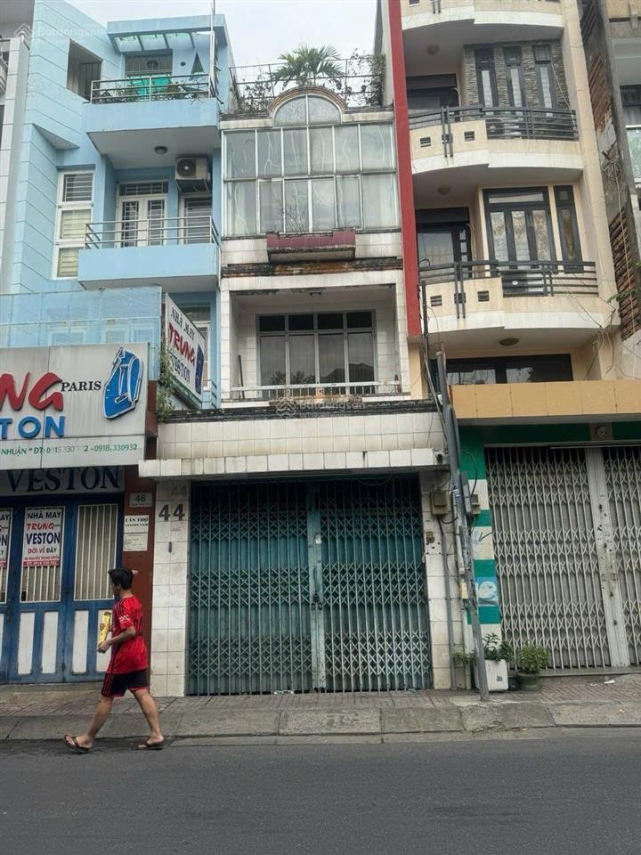 Chính chủ bán nhà mặt tiền đường nguyễn trọng tuyển p.15 quận phú nhuận  gần chợ phần đình phùng