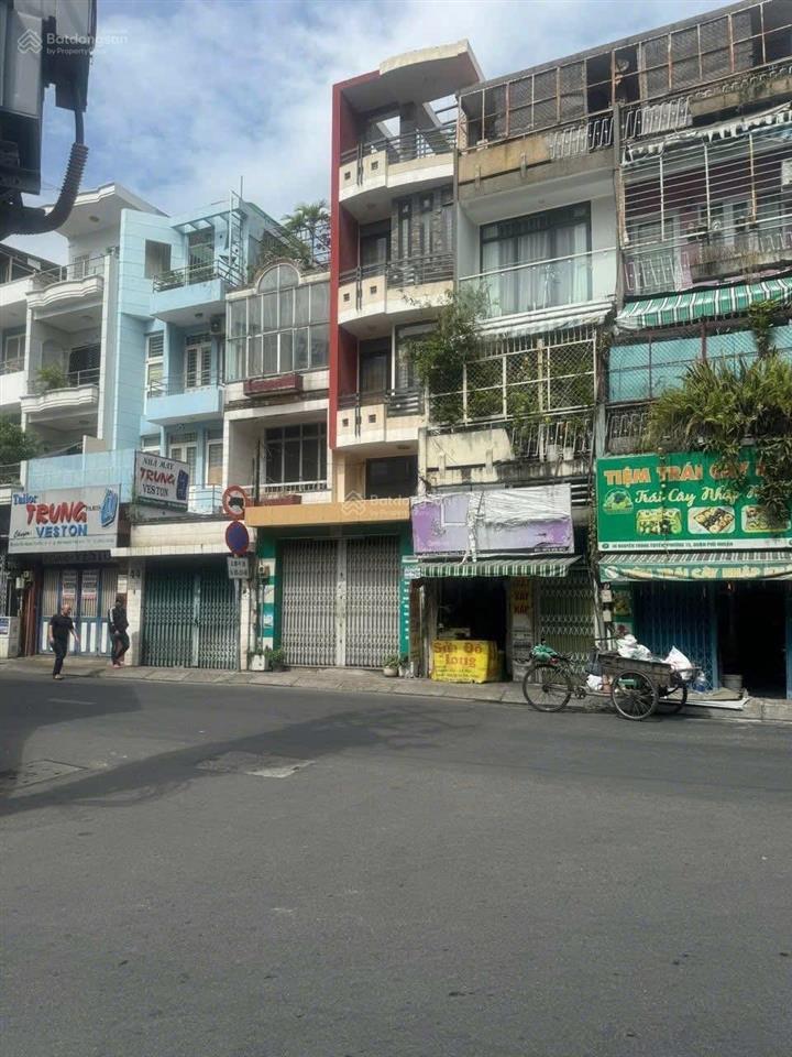 Chính chủ bán nhà mặt tiền đường nguyễn trọng tuyển p.15 quận phú nhuận  gần chợ phần đình phùng