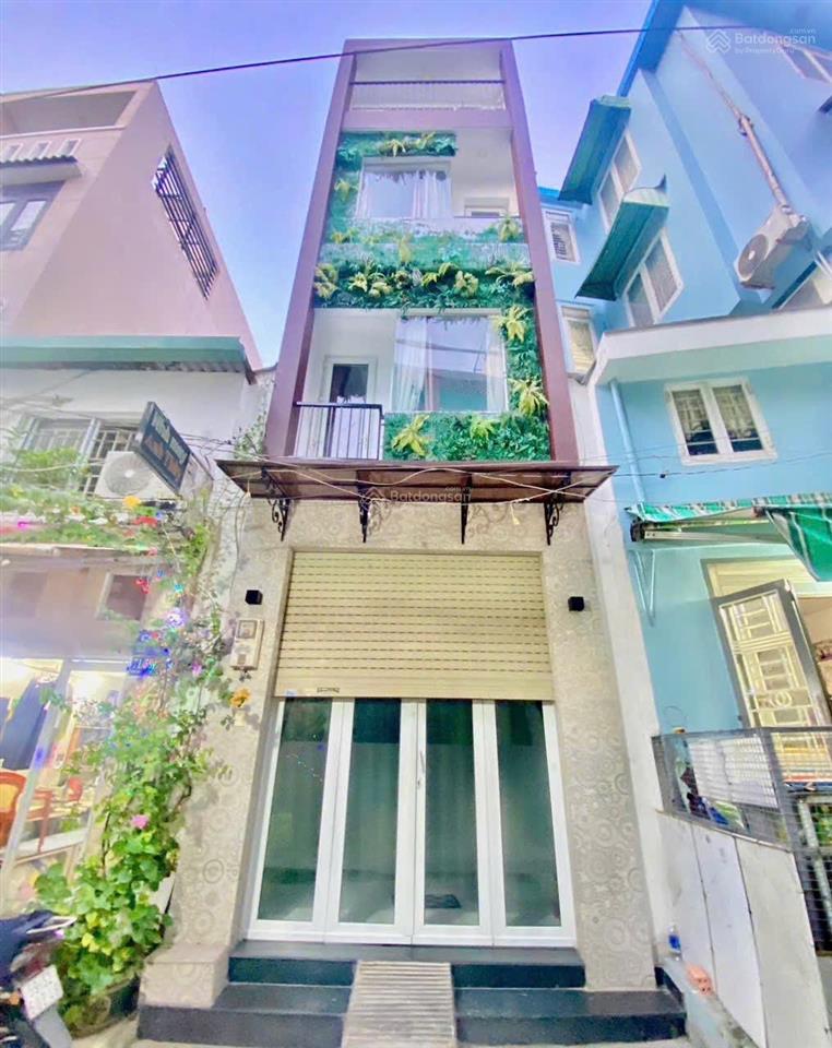 Chính chủ bán nhà đường hoa sữa p.7 quận phú nhuận  gần phố ẩm thực phan xích long