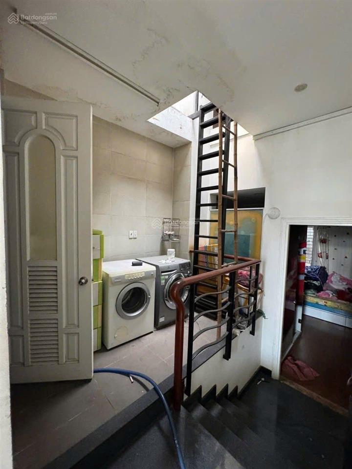 Chính chủ bán nhà mặt tiền đường phan đình phùng p.1 quận phú nhuận  giáp quận 1