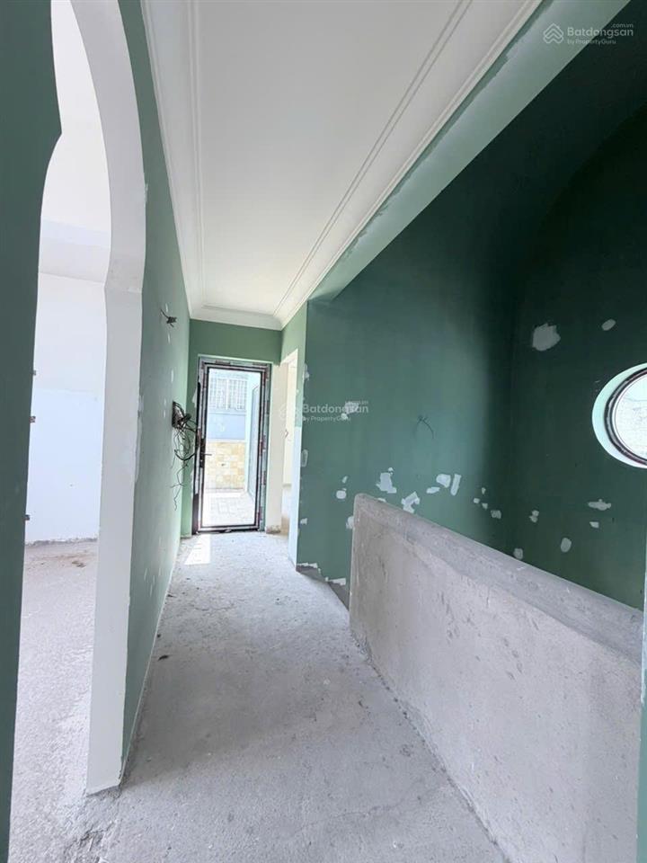 Bán biệt thự 520m2  99/8 đặng văn bi tp thủ đức, gần vincom, có hồ bơi, sân vườn