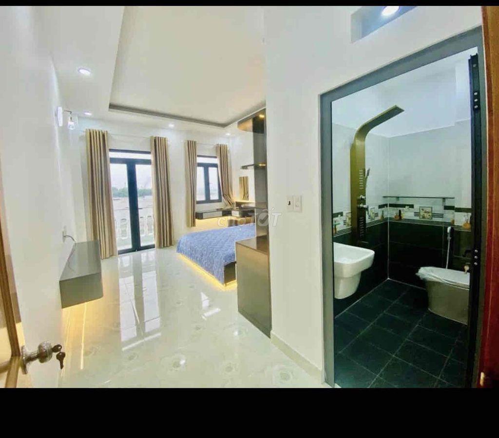 Cho Thuê Nhà DT 220m2 1Trệt 3Lầu 4Pn 3Wc Full Nội Thất Hẻm Xe Tải