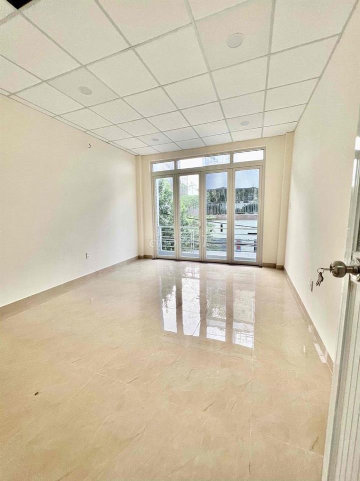 Cho Thuê Nhà DT 140m2 1Trệt 1Lầu 3Pn 2Wc Sân Xe Máy Hẻm Xe Tải