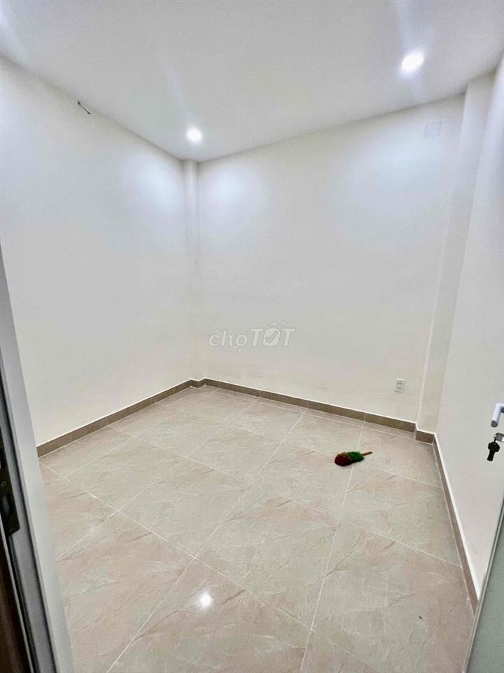 Cho Thuê Nhà DT 140m2 1Trệt 1Lầu 3Pn 2Wc Sân Xe Máy Hẻm Xe Tải