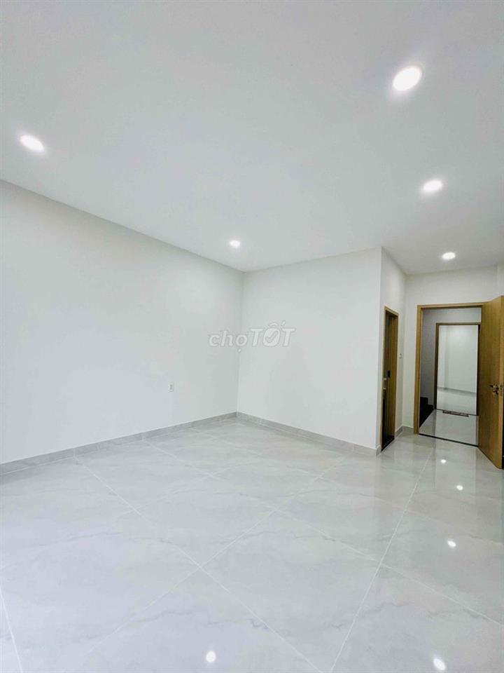 Cho Thuê Nguyên Căn Nhà Mới Xây 100% DT 250m2 1Trệt 1Lửng 3Lầu 4Pn 5Wc