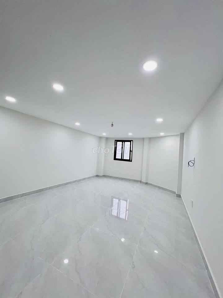 Cho Thuê Nguyên Căn Nhà Mới Xây 100% DT 250m2 1Trệt 1Lửng 3Lầu 4Pn 5Wc