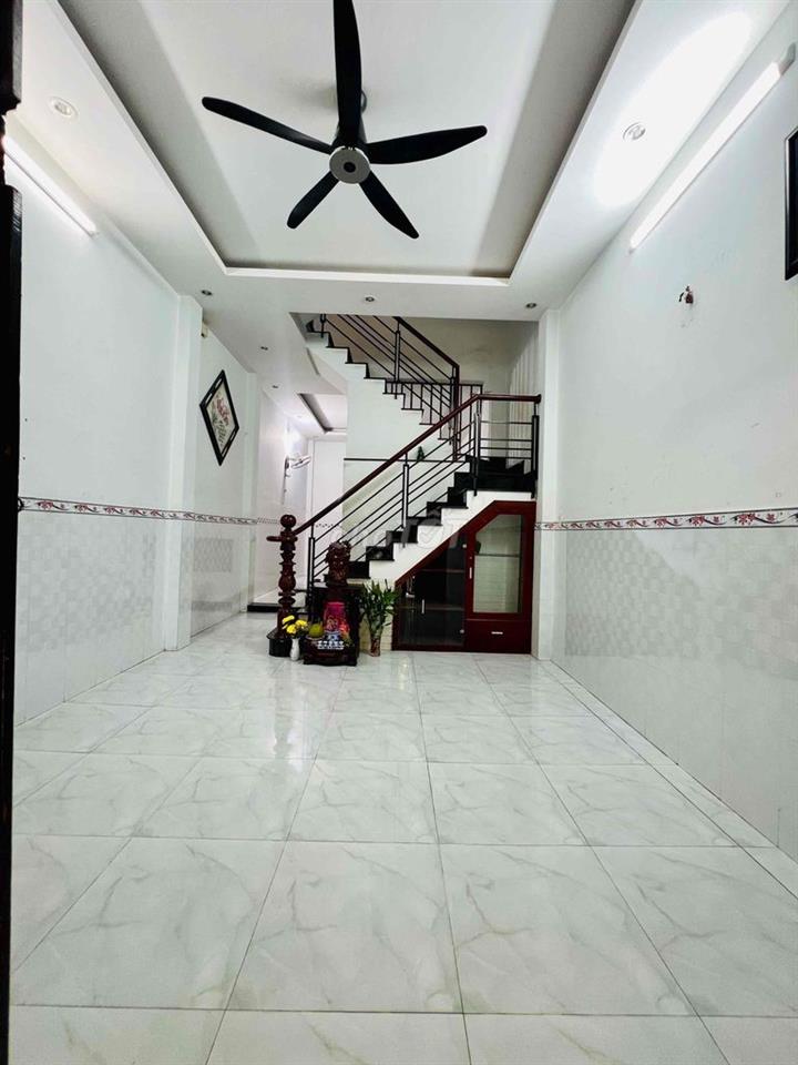 Cho Thuê Nhà  DT 110m2 1Trệt 1Lầu 2Pn 2Wc Hẻm Xe Tải Gần Chợ Cầu Đồng