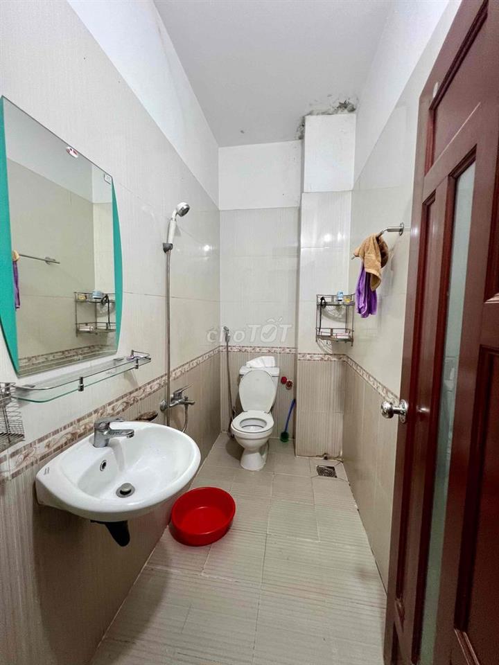 Cho Thuê Nhà  DT 110m2 1Trệt 1Lầu 2Pn 2Wc Hẻm Xe Tải Gần Chợ Cầu Đồng