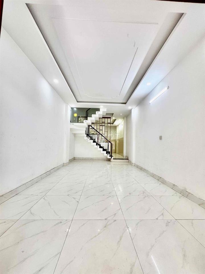 Cho Thuê Nhà Mới Sạch Sẻ DT 4x17 1Trệt 3Lầu 4Pn 5Wc Sân Thượng Hẻm Tải
