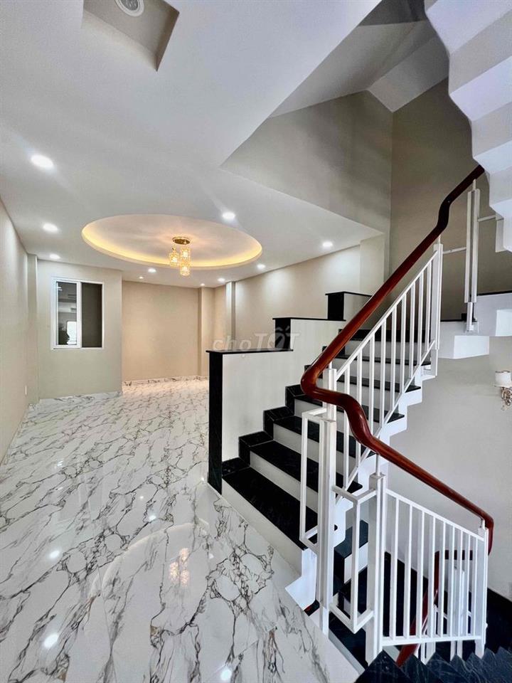 Cho Thuê Nguyên Căn Biệt Thự DT 800m2 1Trệt 3Lầu 6Pn 6Wc Y Như Hình