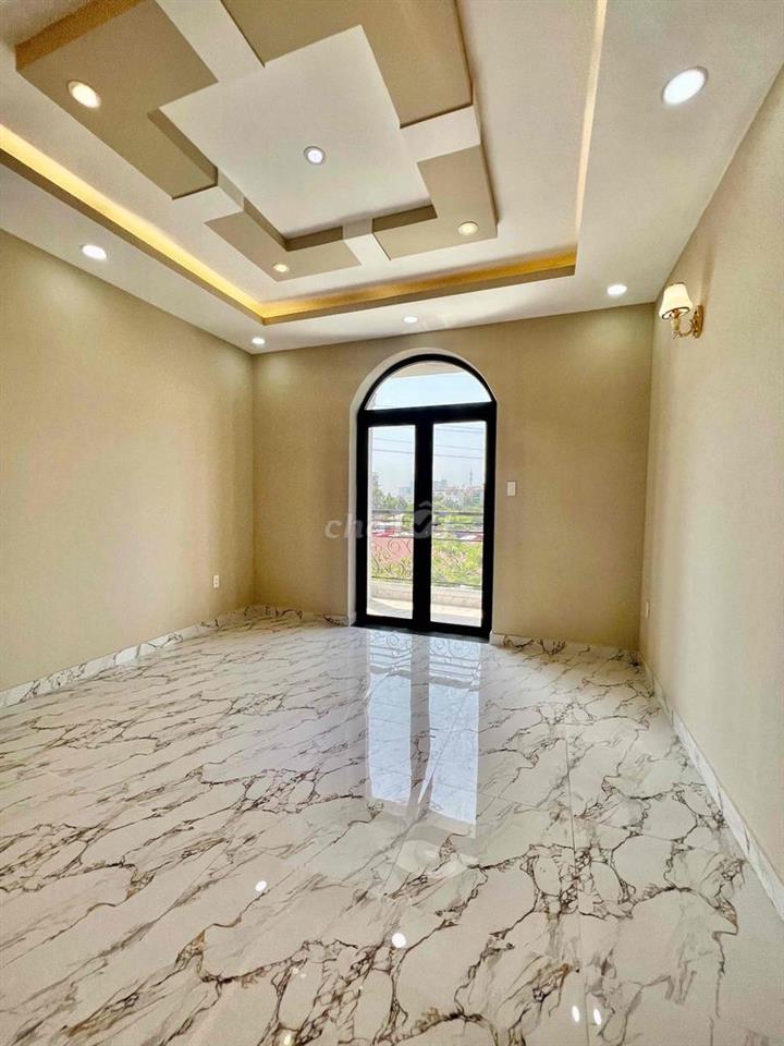 Cho Thuê Nguyên Căn Biệt Thự DT 800m2 1Trệt 3Lầu 6Pn 6Wc Y Như Hình