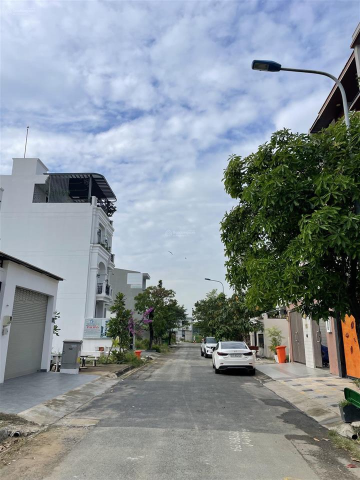 Bán lô đất dự án phú nhuận 1, dt. 7x18,5, sổ đỏ, giá 155tr/m2