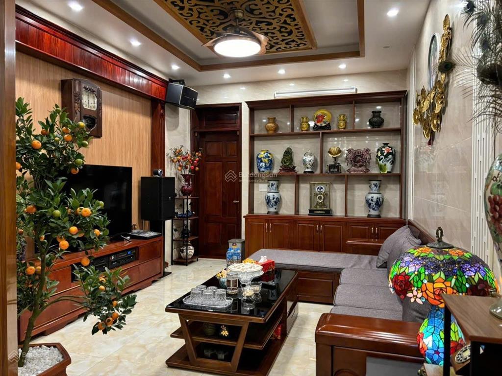 Bán gấp nhà tại lô 22 lê hồng phong, ngô quyền, full nội thất cao cấp, có thang máy