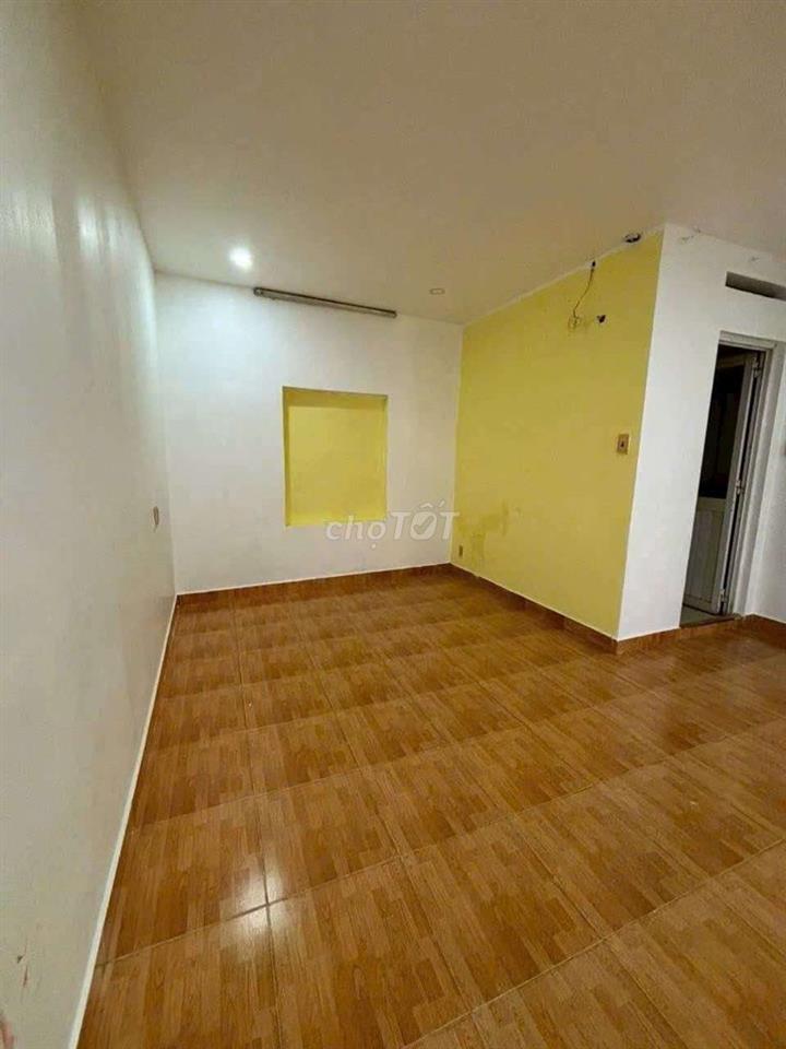 Nhà Phan Đăng giảng 4 x 15.gác lửng giá 6 triệu