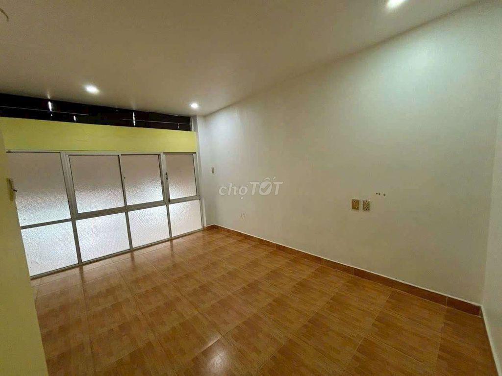 Nhà Phan Đăng giảng 4 x 15.gác lửng giá 6 triệu