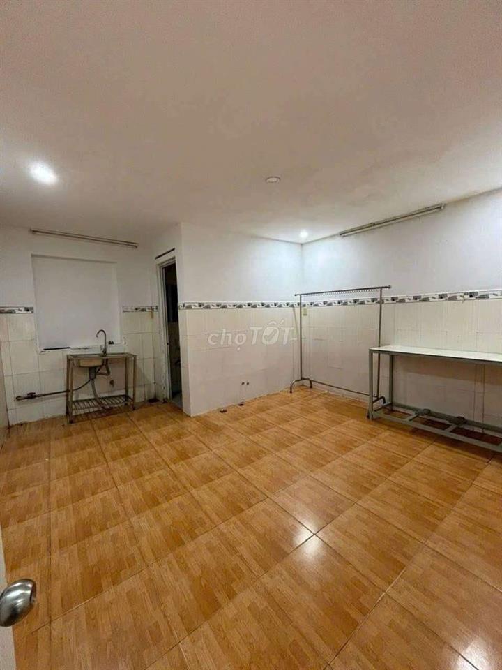 Nhà Phan Đăng giảng 4 x 15.gác lửng giá 6 triệu