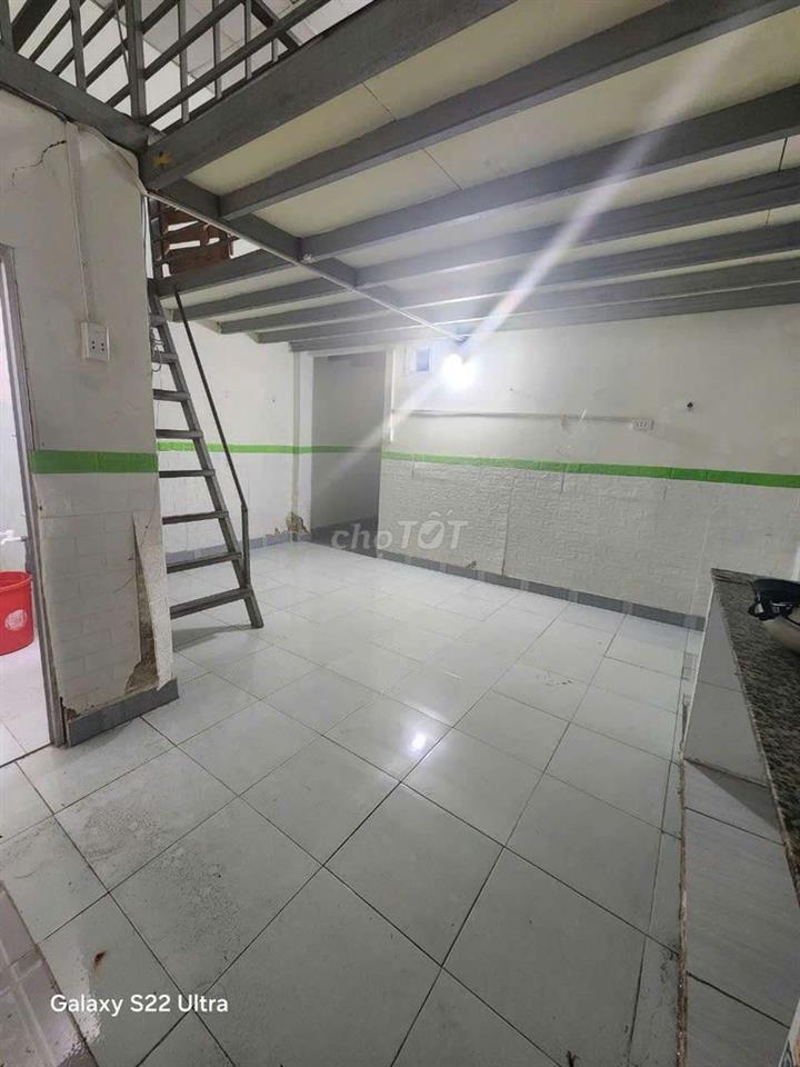 Nhà cấp 4 có 70 m² đất thổ cư tại đường Bình Thành