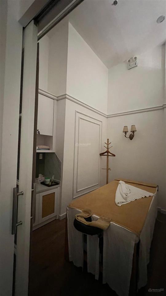 Bán căn khối đế saigon royal 43m² có sẵn dòng tiền 204tr/năm chỉ 5 tỷ all in