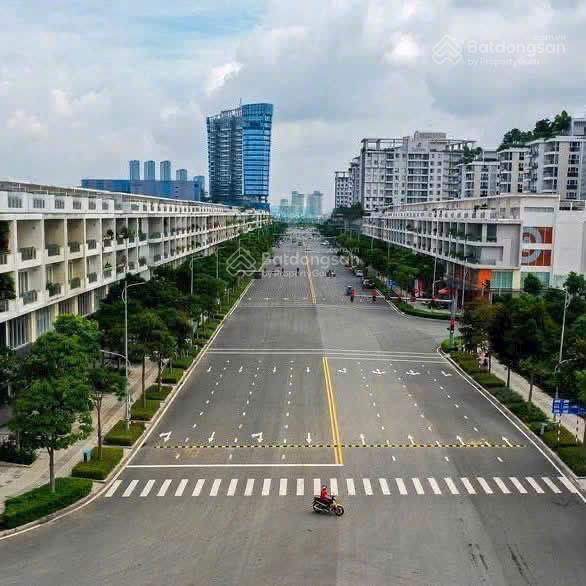 Cần bán gấp bđs thương hiệu tại thủ thiêm giá tốt hơn thị trường 25 tỷ