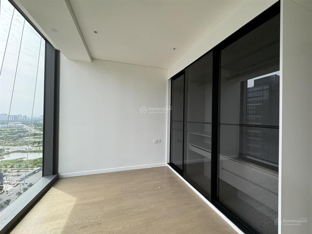 Cho thuê opera residence 3pn 137m2 tầng 2x view trung tâm tp.hcm 145tr/tháng