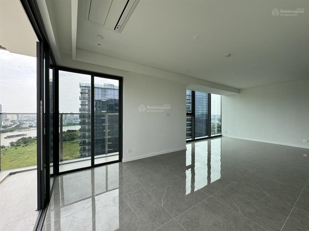 Cho thuê opera residence 3pn 137m2 tầng 2x view trung tâm tp.hcm 145tr/tháng