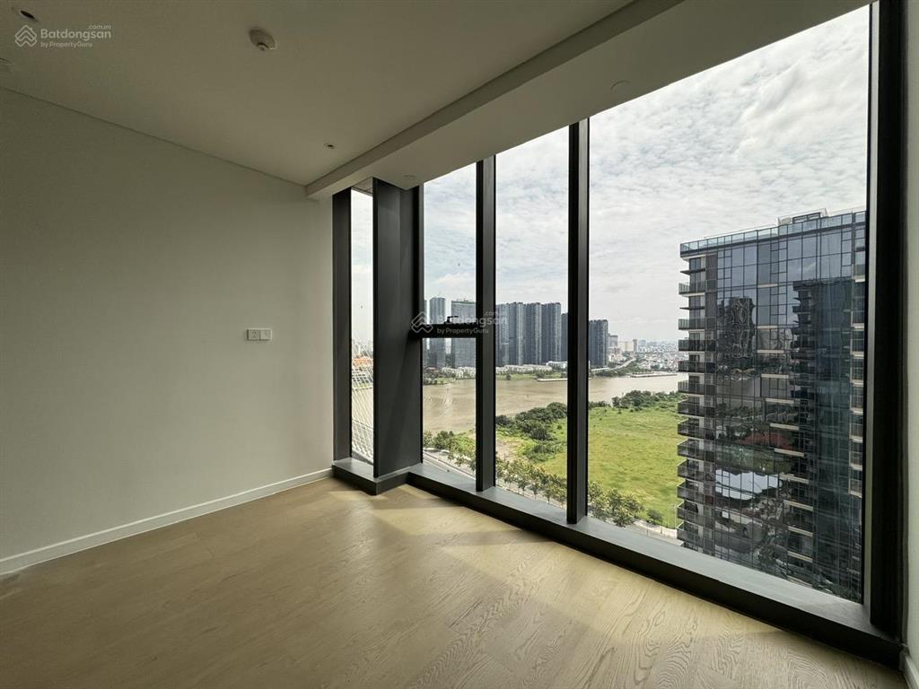 Cho thuê opera residence 3pn 137m2 tầng 2x view trung tâm tp.hcm 145tr/tháng