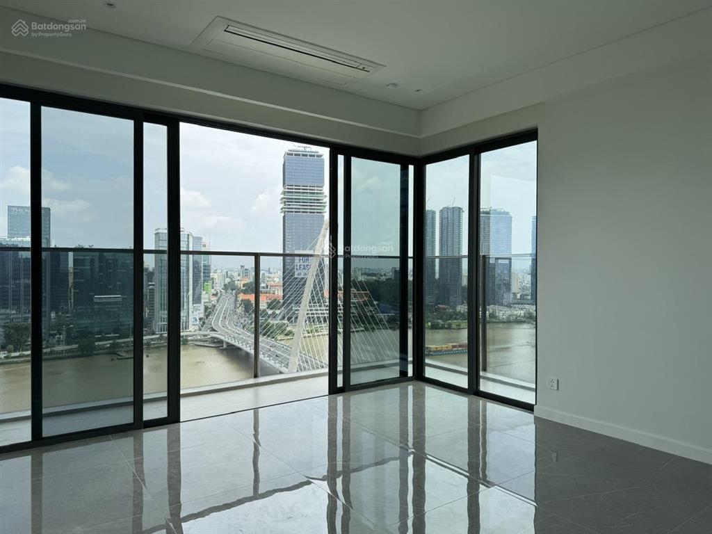 Cho thuê opera residence 3pn 137m2 tầng 2x view trung tâm tp.hcm 145tr/tháng
