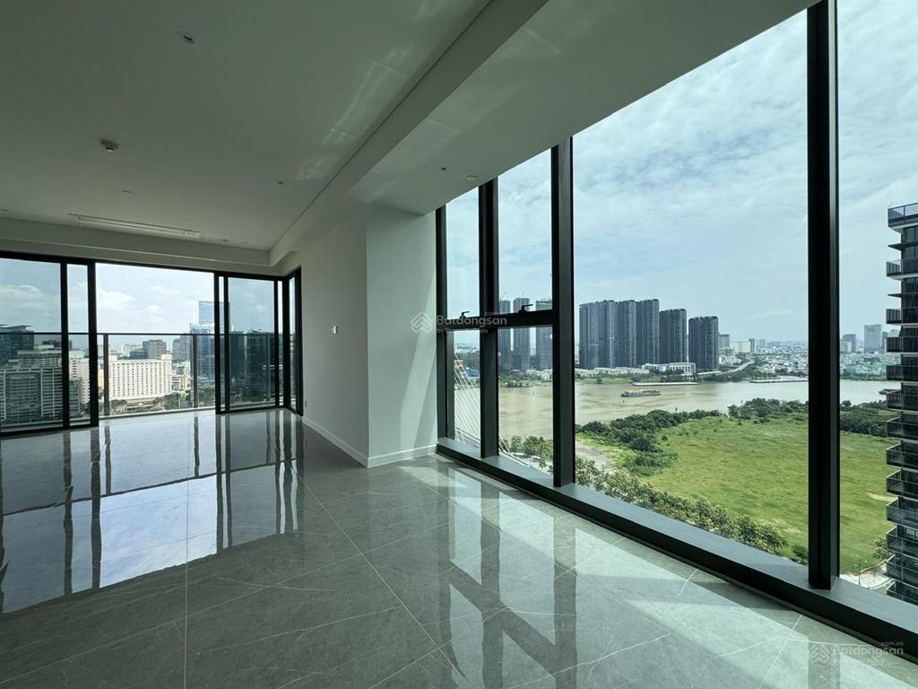 Cho thuê opera residence 3pn 137m2 tầng 2x view trung tâm tp.hcm 145tr/tháng
