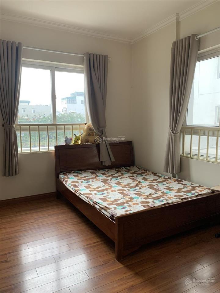 Cho thuê căn hộ chung cư tại 229 phố vọng, 120m2, 3pn, 2vs, bếp, phòng khách, đầy đủ đồ. 4 điều hòa