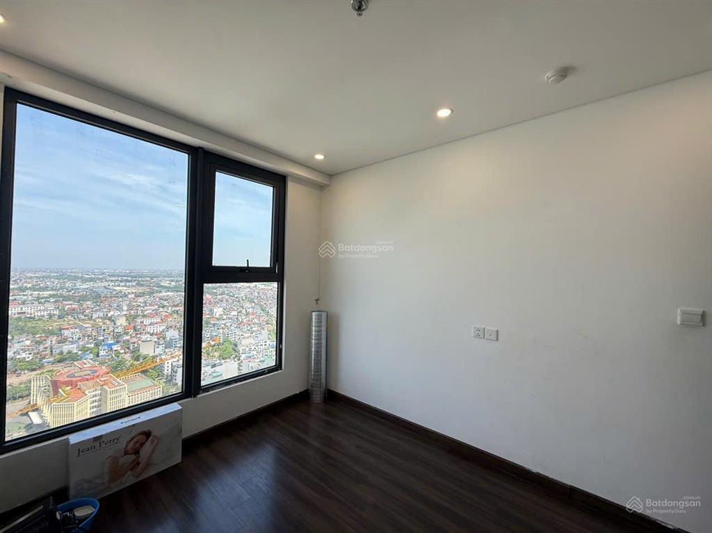 Bán căn 2pn mã ch21 diện tích to, đã có bìa, giá bán 2.280 triệu chung cư hoàng huy grand sở dầu