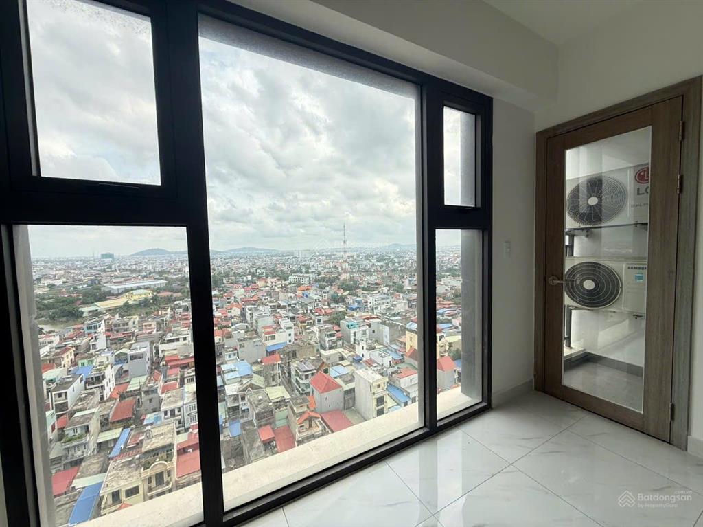 Bán căn 3pn diện tích 93m² tại chung cư heragem hồng bàng hải phòng giá 2.9** triệu tầng trung đẹp