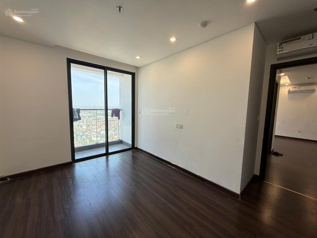 Bán căn 2pn mã ch21 diện tích rộng, view thoáng giá 2.2** triệu chung cư hoàng huy sở dầu hồng bàng
