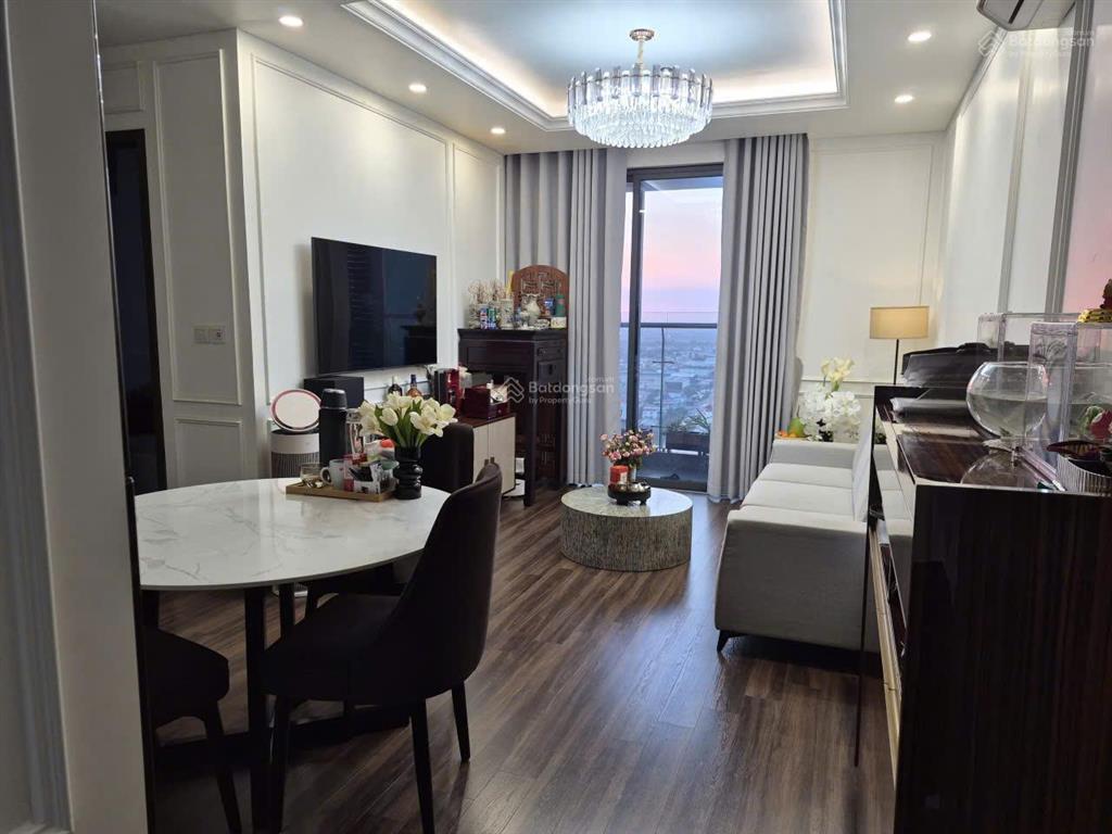 Bán căn 2pn full đồ diện tích rộng mã ch21 đã có bìa chung cư hoàng huy grand  sở dầu 37 tầng