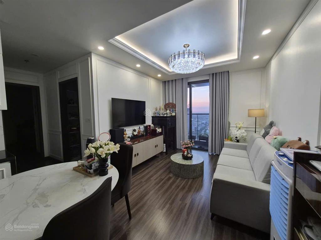 Bán căn 2pn full đồ diện tích rộng mã ch21 đã có bìa chung cư hoàng huy grand  sở dầu 37 tầng
