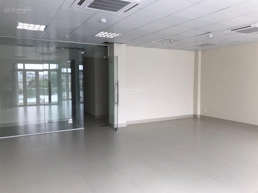 Chính chủ cho thuê văn phòng dt 210m2