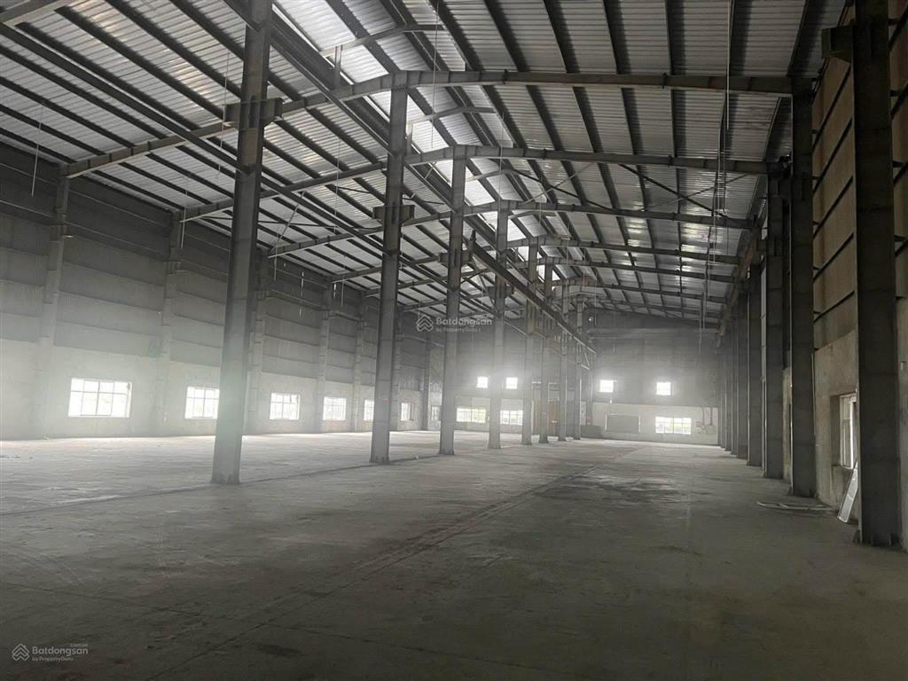 Kcn phú nghĩa quốc lộ 6 cho thuê 2000m2 kho giá 70k/m2/th
