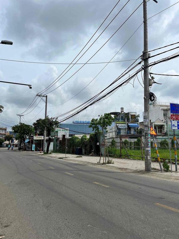 Đất Mặt tiền Ngô Chí Quốc kinh doanh buôn bán , gần chợ đầu mối