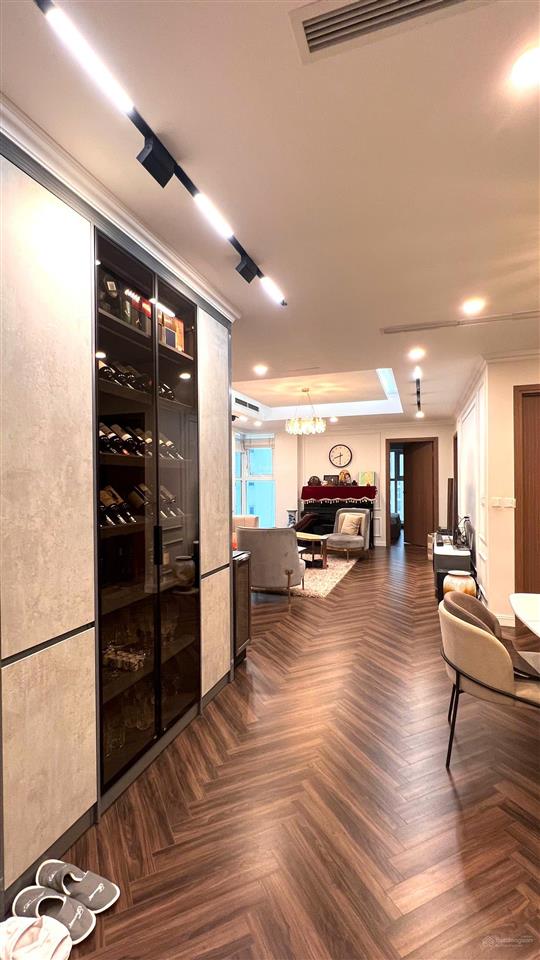 Bán căn hộ cao cấp ciputra  114m²  3pn  full nội thất  giá 13 tỷ