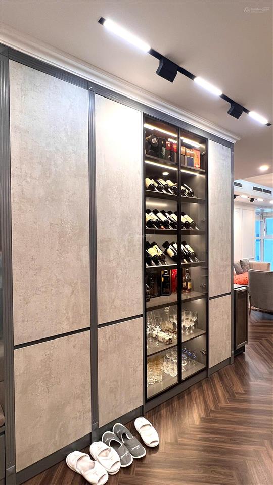 Bán căn hộ cao cấp ciputra  114m²  3pn  full nội thất  giá 13 tỷ