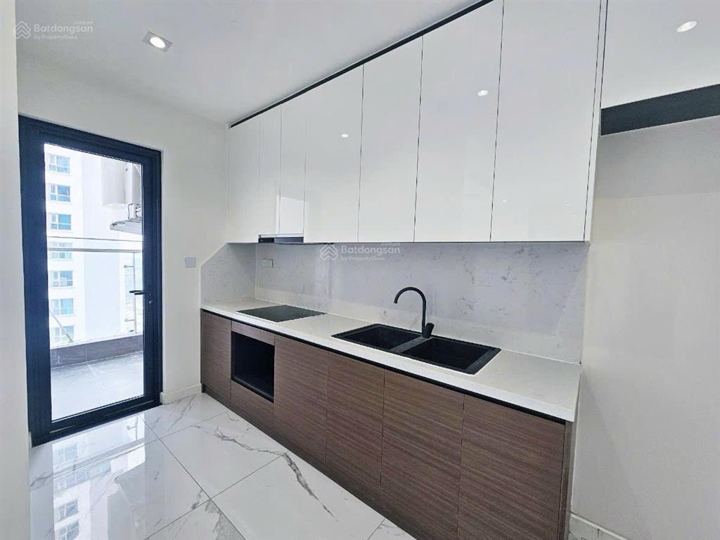 Bán căn hộ sunshine city 97m² 3pn cửa bắc, ban công nam, view nội khu