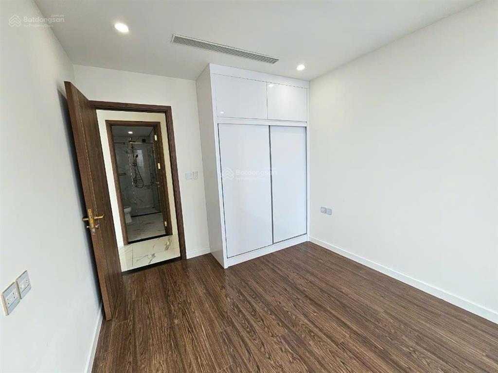 Bán căn hộ sunshine city 97m² 3pn cửa bắc, ban công nam, view nội khu