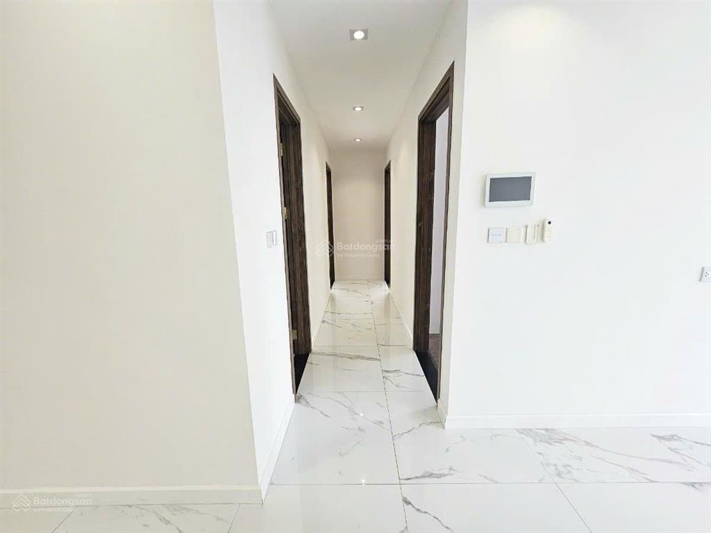 Bán căn hộ sunshine city 97m² 3pn cửa bắc, ban công nam, view nội khu