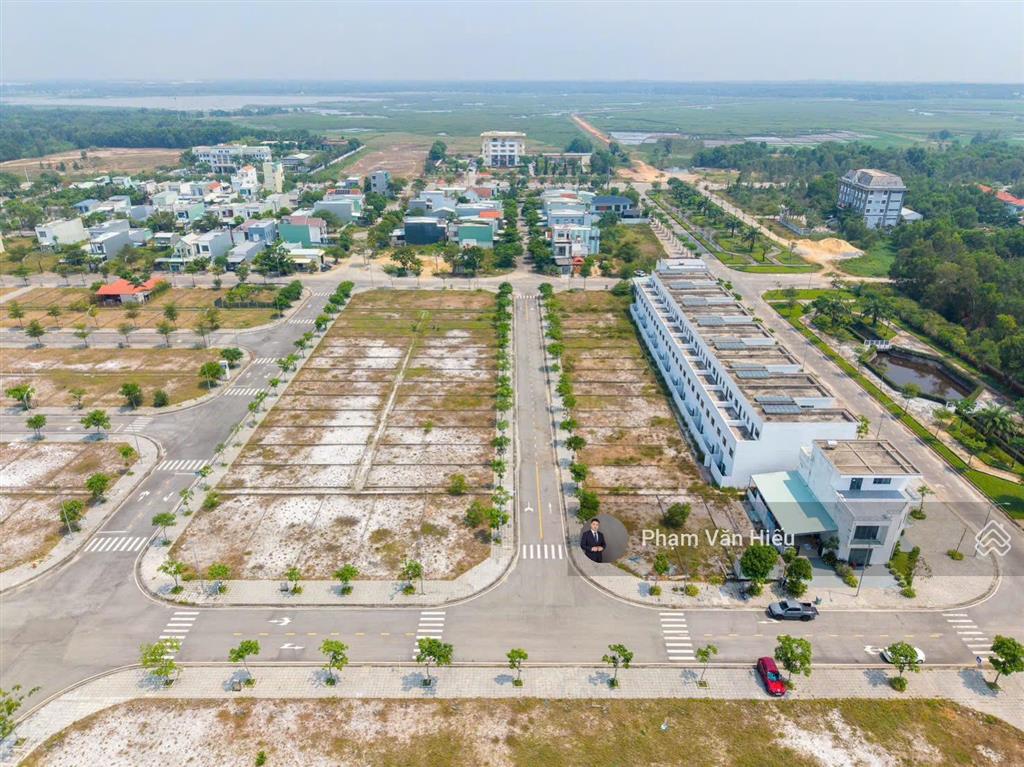 Chính chủ cần bán lô đất dt 140m2 ngang 7m đường 24m  giá 1, x tỷ gần trung tâm hành chính tam kỳ