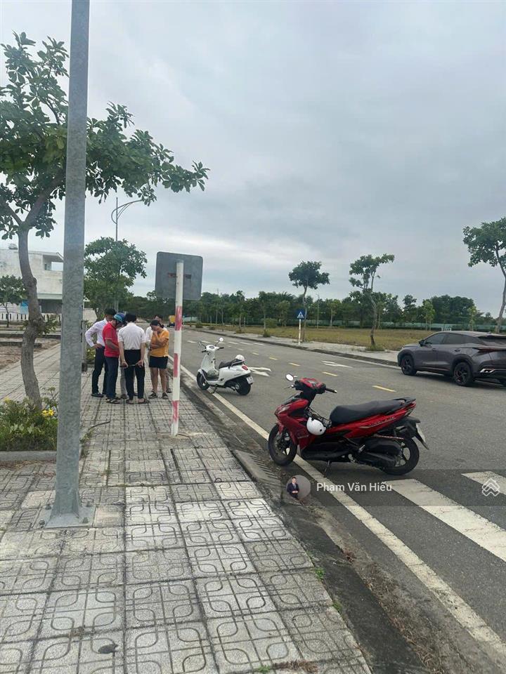 Chính chủ bán lô mặt tiền chợ điện nam trung giá1.xtỷđiện bàn 90m2đường 20mkinh doanh sầm uất