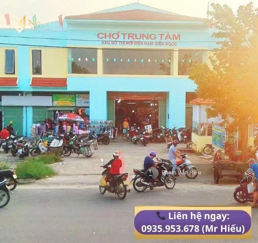 Bán đất tại trục chính chợ phường điện nam trung, gía 3,5 tỷ, dt 132 m2 ngang 6m nở hậu 6,2 m.