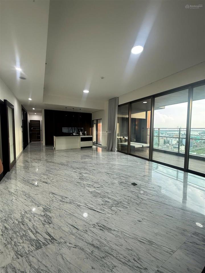 Bán căn hộ define 3pn 220m2  có sân vườn riêng và thang máy riêng, view sông sài gòn  giá tốt